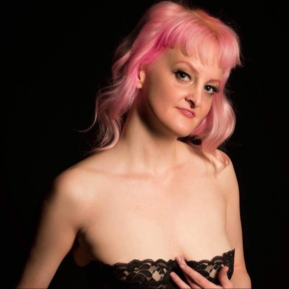 Meet your Posher - Picture 1 of 4